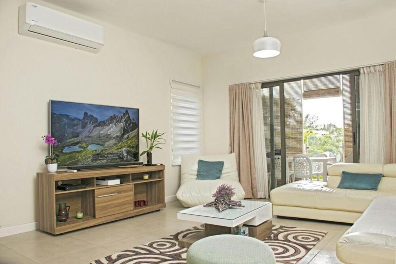 Luxury Modern 2-Bed Apartment Pereybere Grand Baie Exteriör bild