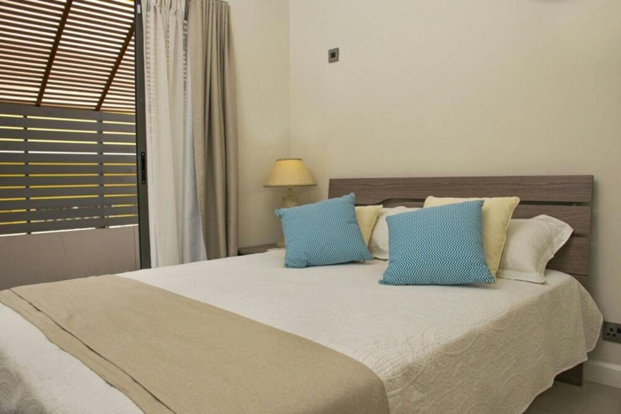 Luxury Modern 2-Bed Apartment Pereybere Grand Baie Exteriör bild