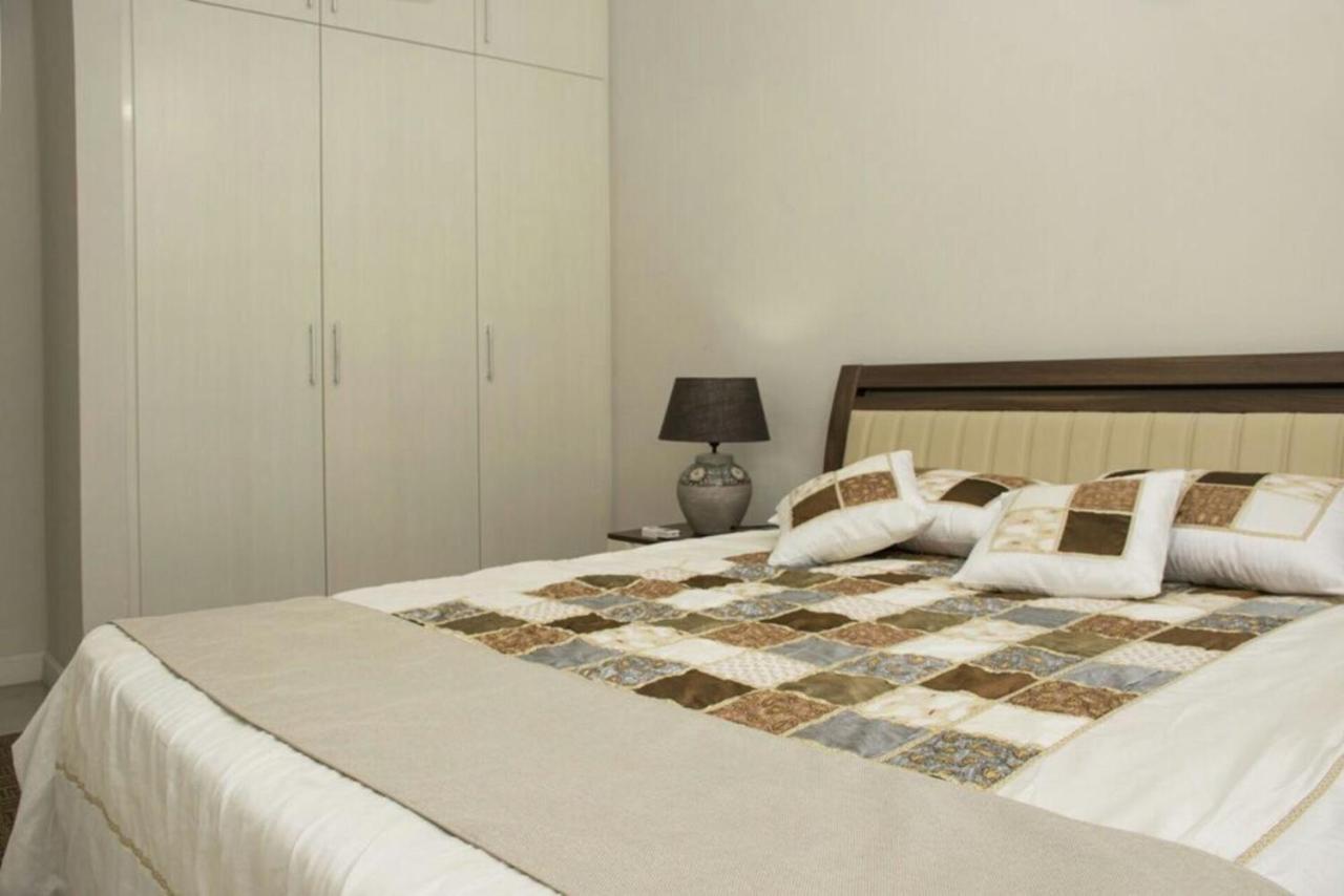Luxury Modern 2-Bed Apartment Pereybere Grand Baie Exteriör bild